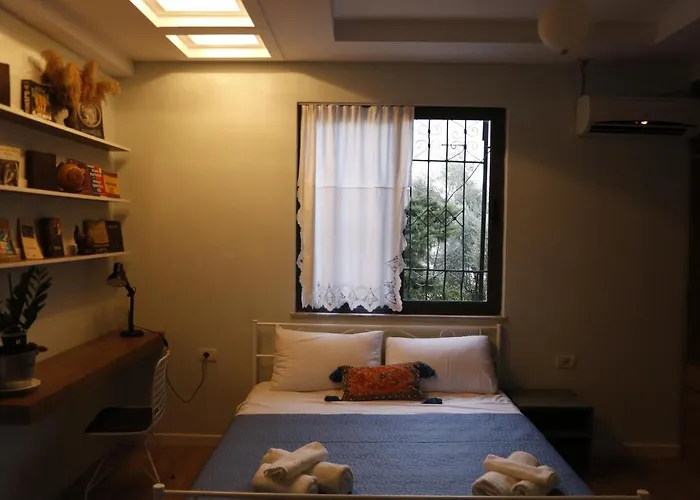 Illyrian 1 Pensión 3*